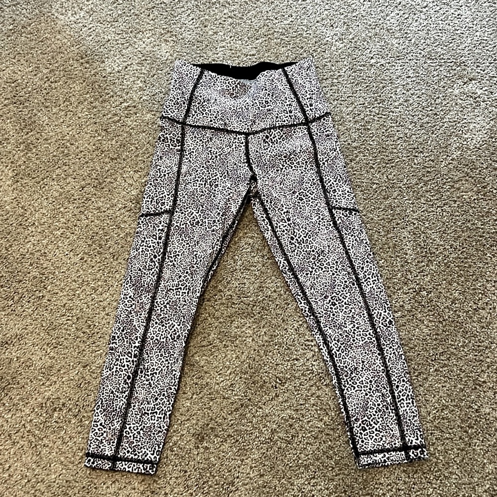 Victoria’s Secret sport leggings
